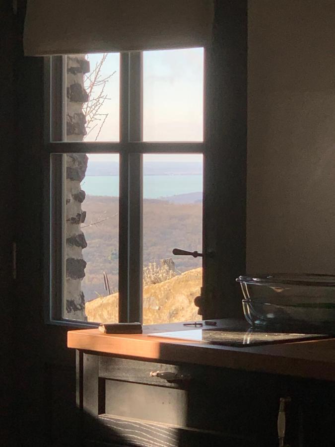 Kisvulkan Nyulontul Mencshely Εξωτερικό φωτογραφία
